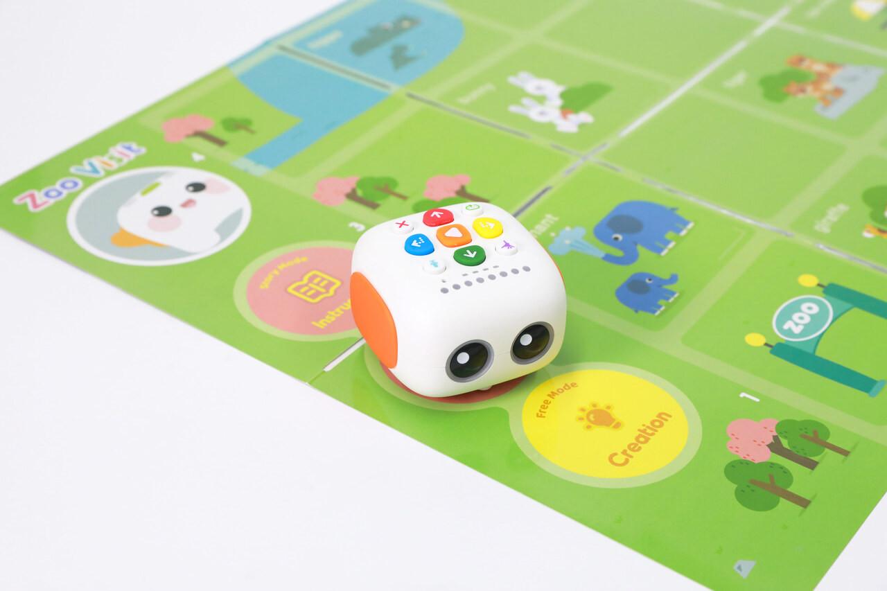 Kaip su DI išmokiau robotą kalbėti lietuviškai